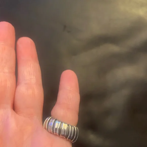 Alwand Vahan 2-tone 14kt and Sterling Silver Ring with Amethysts - Picture 2 of 6